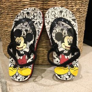 Toddler Disney Mickey Mouse flip flops
